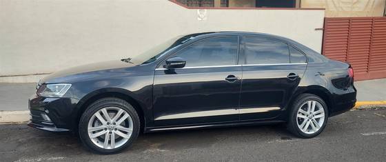 VOLKSWAGEN JETTA 2.0 TSI HIGHLINE 211CV GASOLINA 4P TIPTRONIC VOLKSWAGEN JETTA 2.0 TSI HIGHLINE 211CV GASOLINA 4P TIPTRONIC